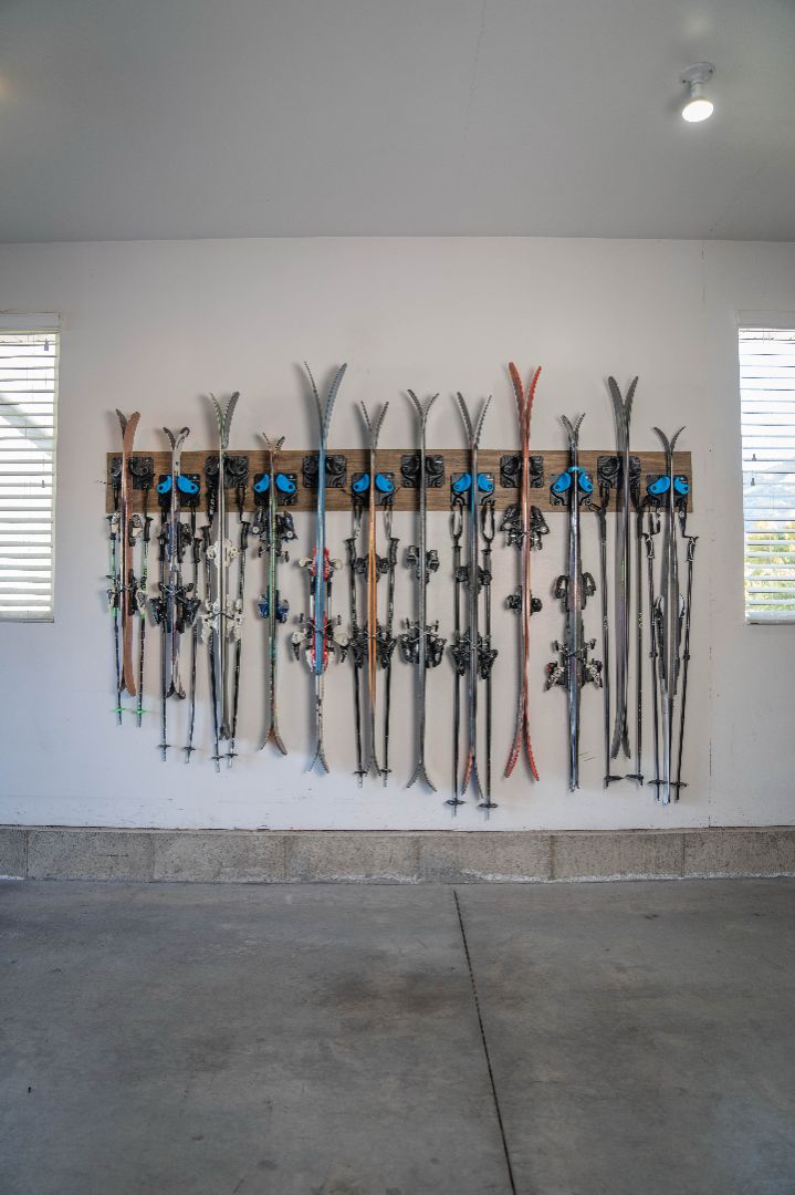 Ski Rack for Wall Mounting: Clean, Efficient Storage for Your Skis