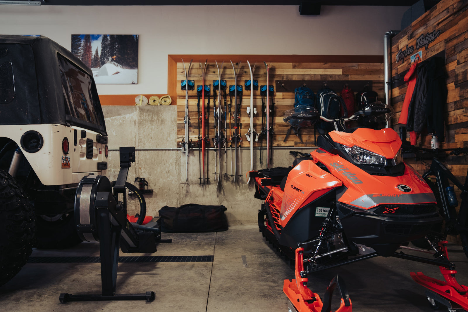 Choosing the Right Garage Organizer for a Clutter-Free Space