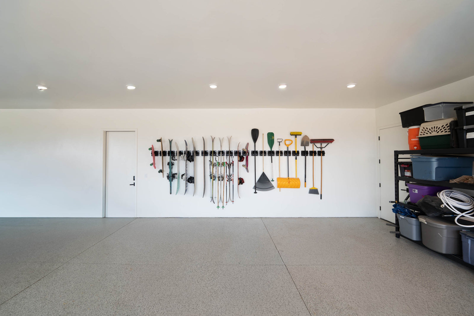 Can Skis Be Stored in a Cold Garage?