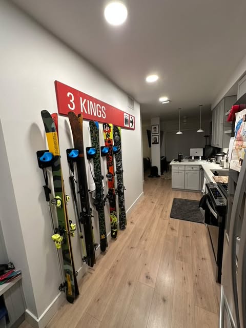 How to Store Skis in a Small Garage Without Creating Clutter
