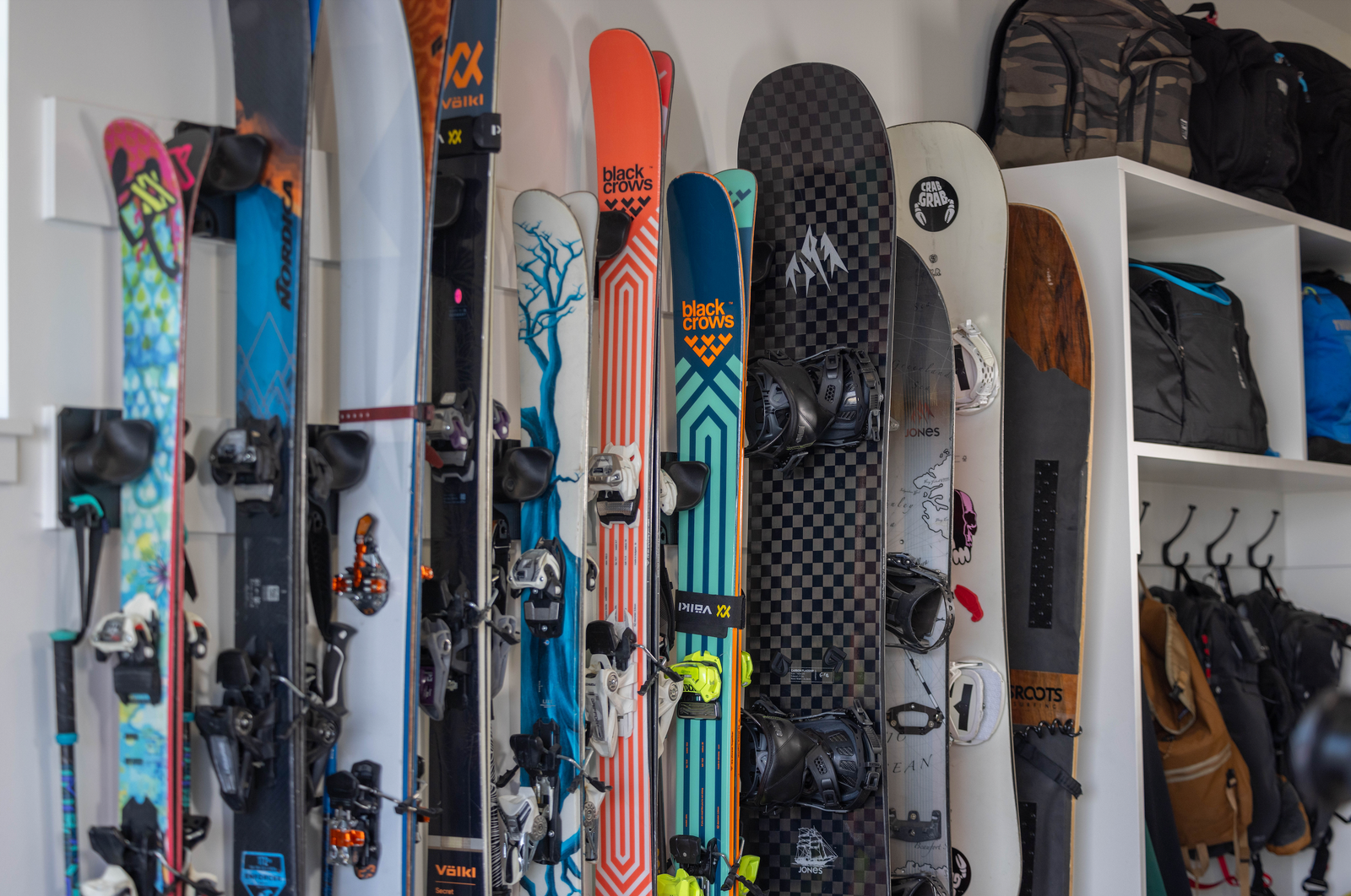Why Gravity Grabber Is Safer for Skis Than Other Racks