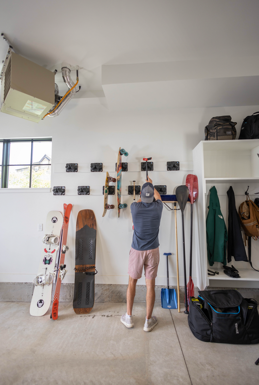 How to Stop Skis from Falling Over in Storage