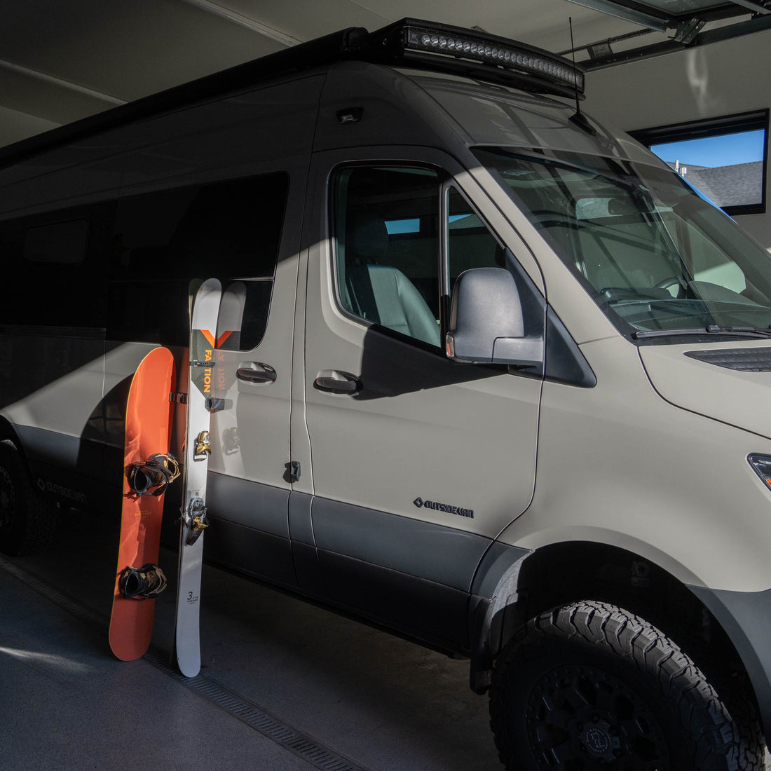 Magnetic Ski Rack: A Smarter Way to Handle Skis at Your Car