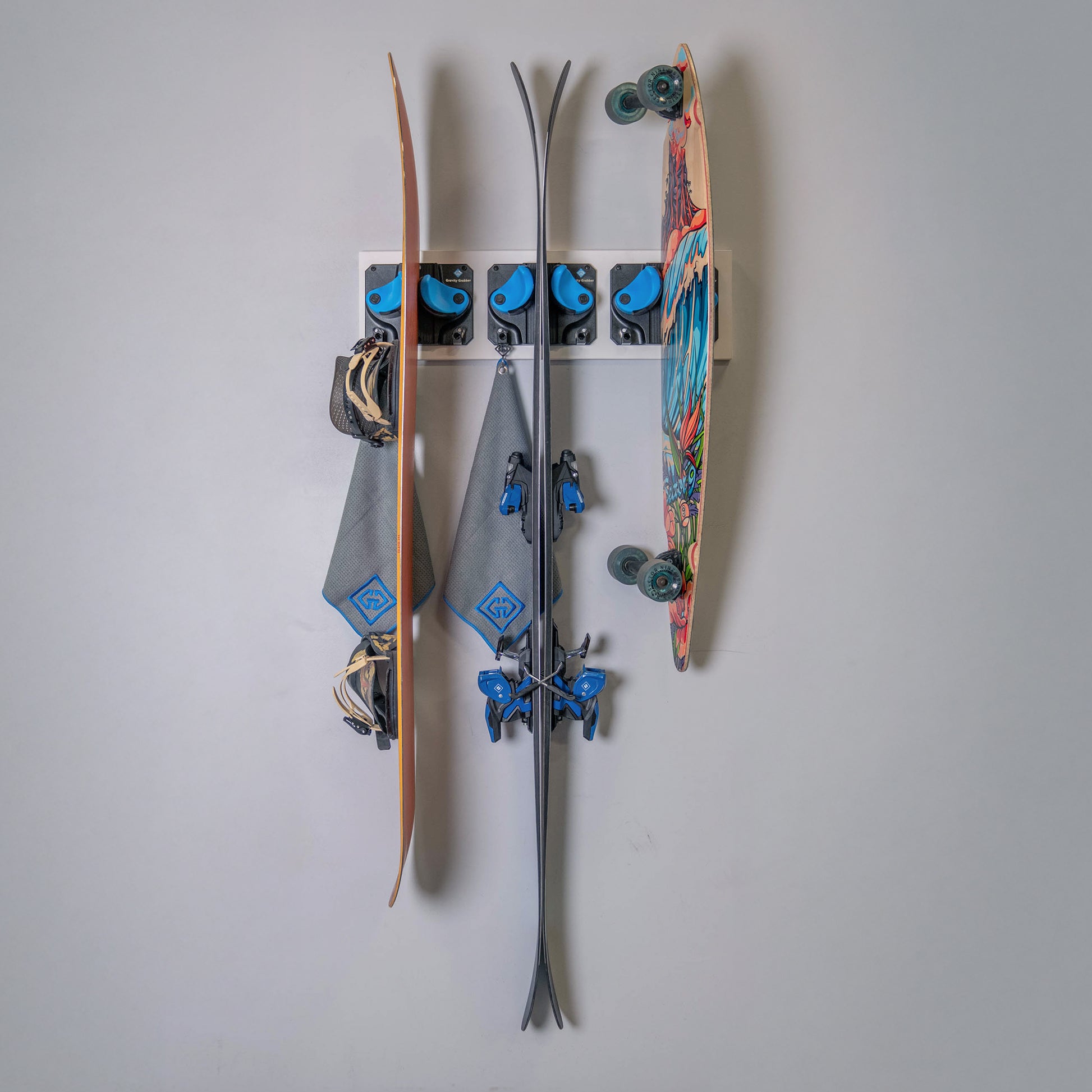 White Mounting Board - Gravity Grabber®