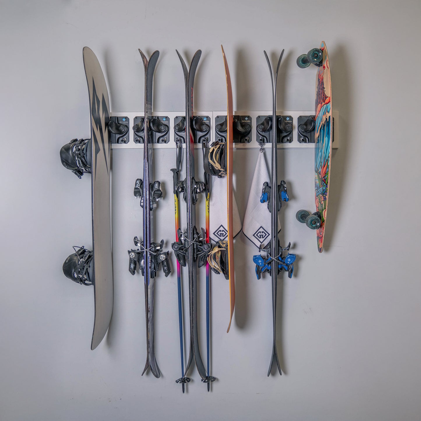 White Mounting Board - Gravity Grabber®