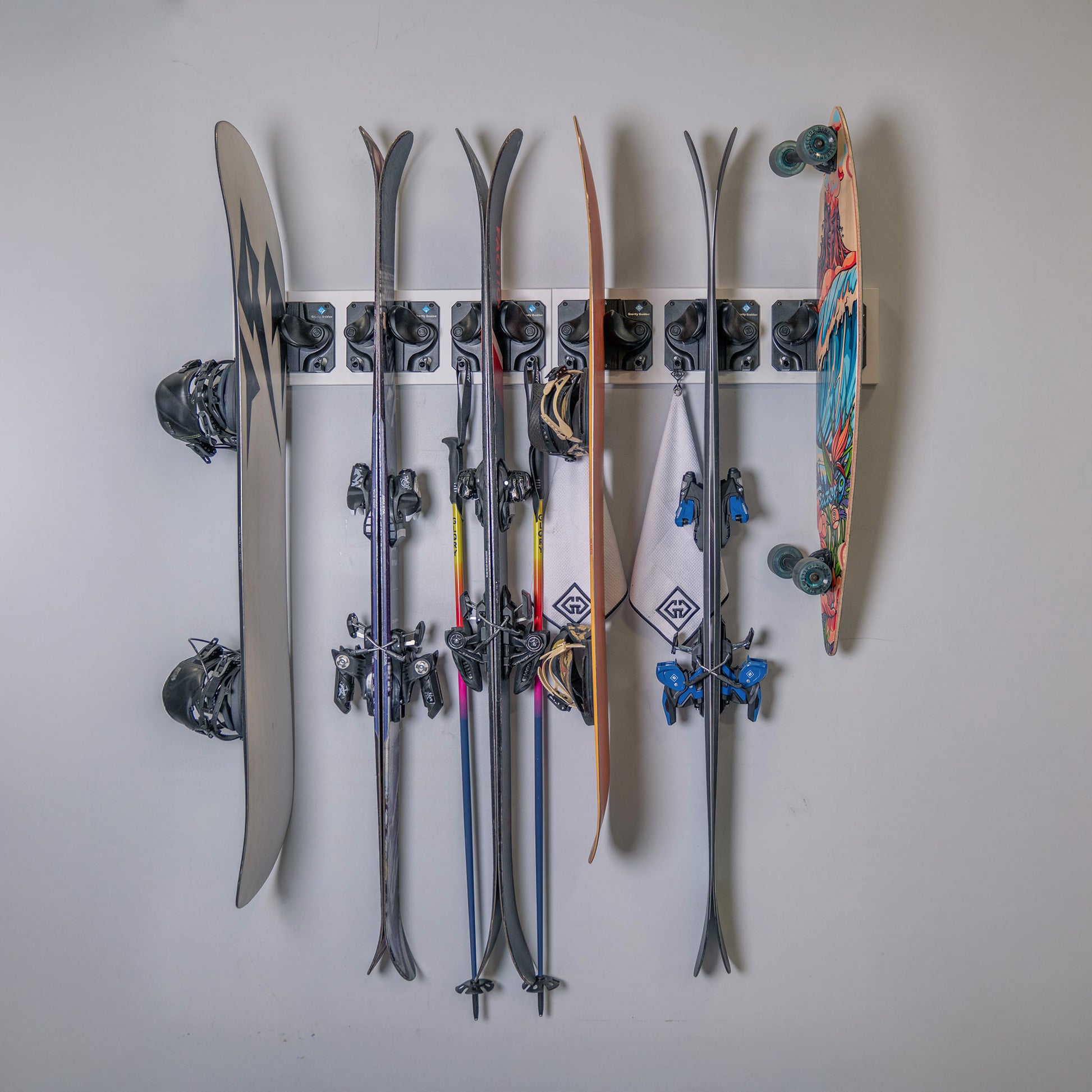 White Mounting Board - Gravity Grabber®