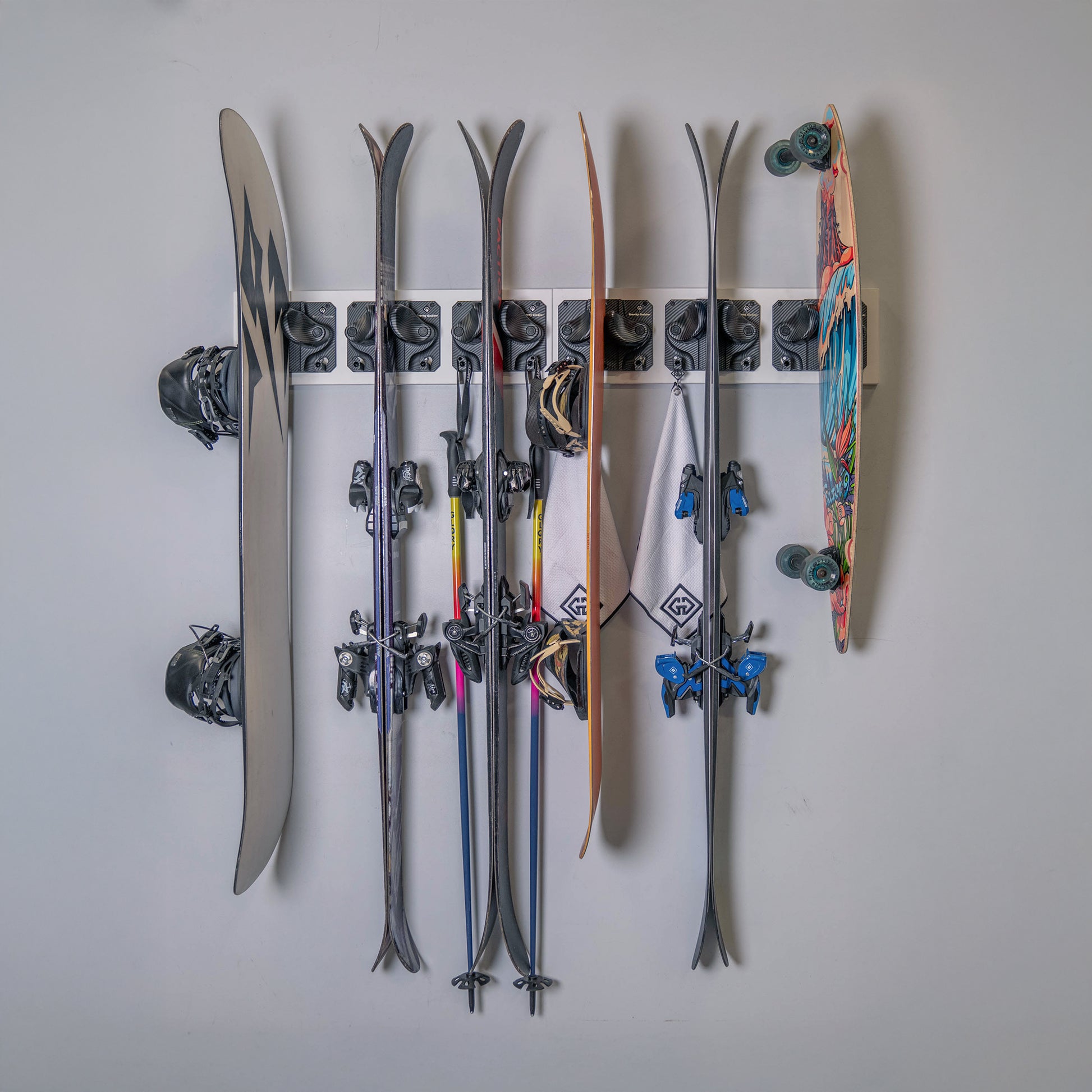 White Mounting Board - Gravity Grabber®