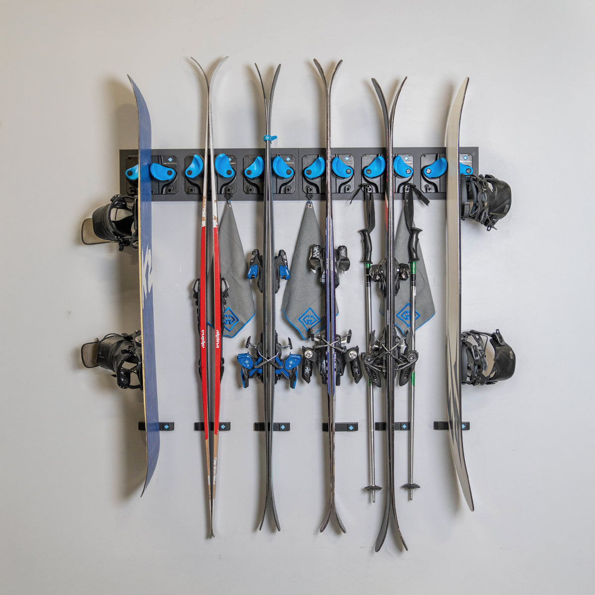 Graphite Mounting Board - Gravity Grabber®