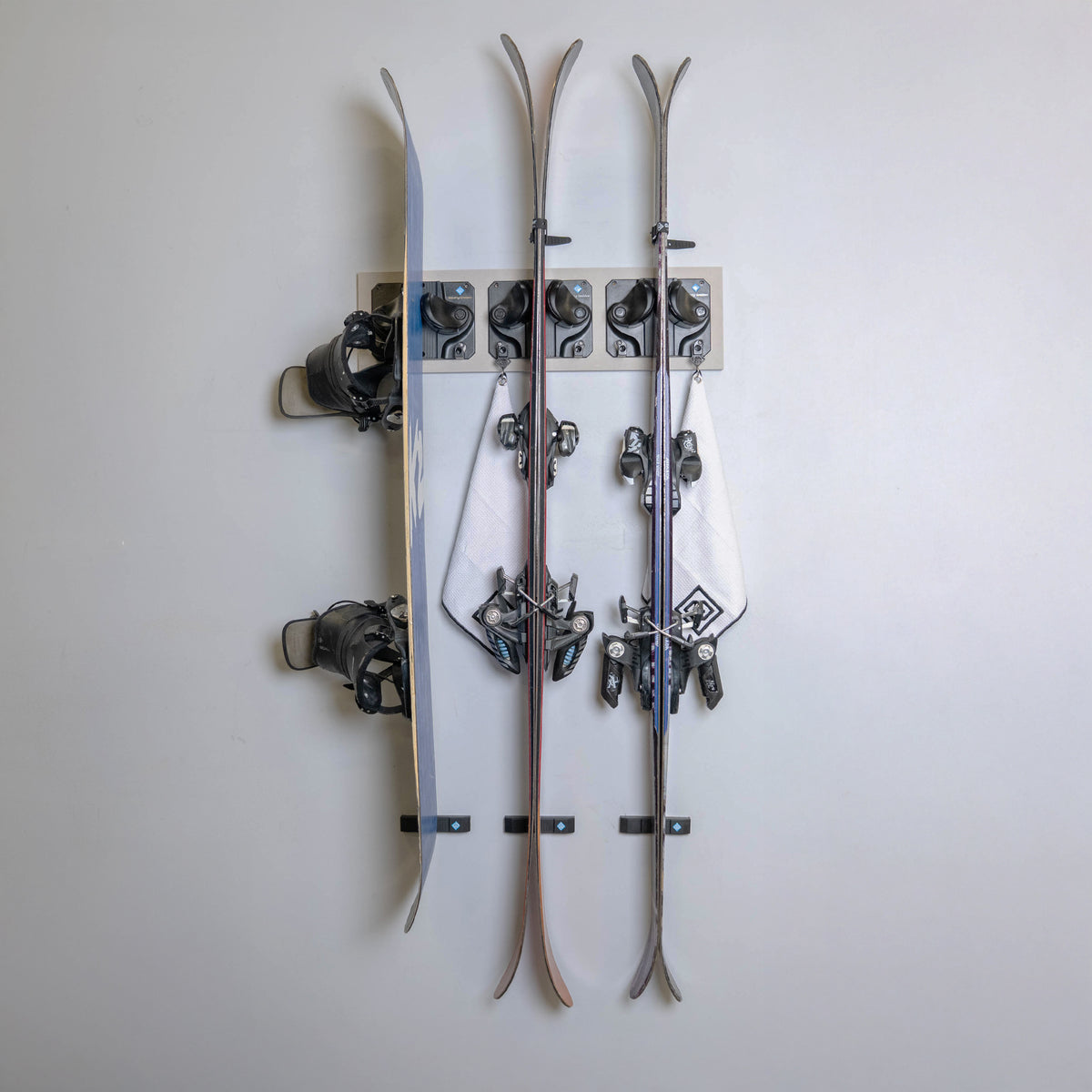 Slate Mounting Board - Gravity Grabber®