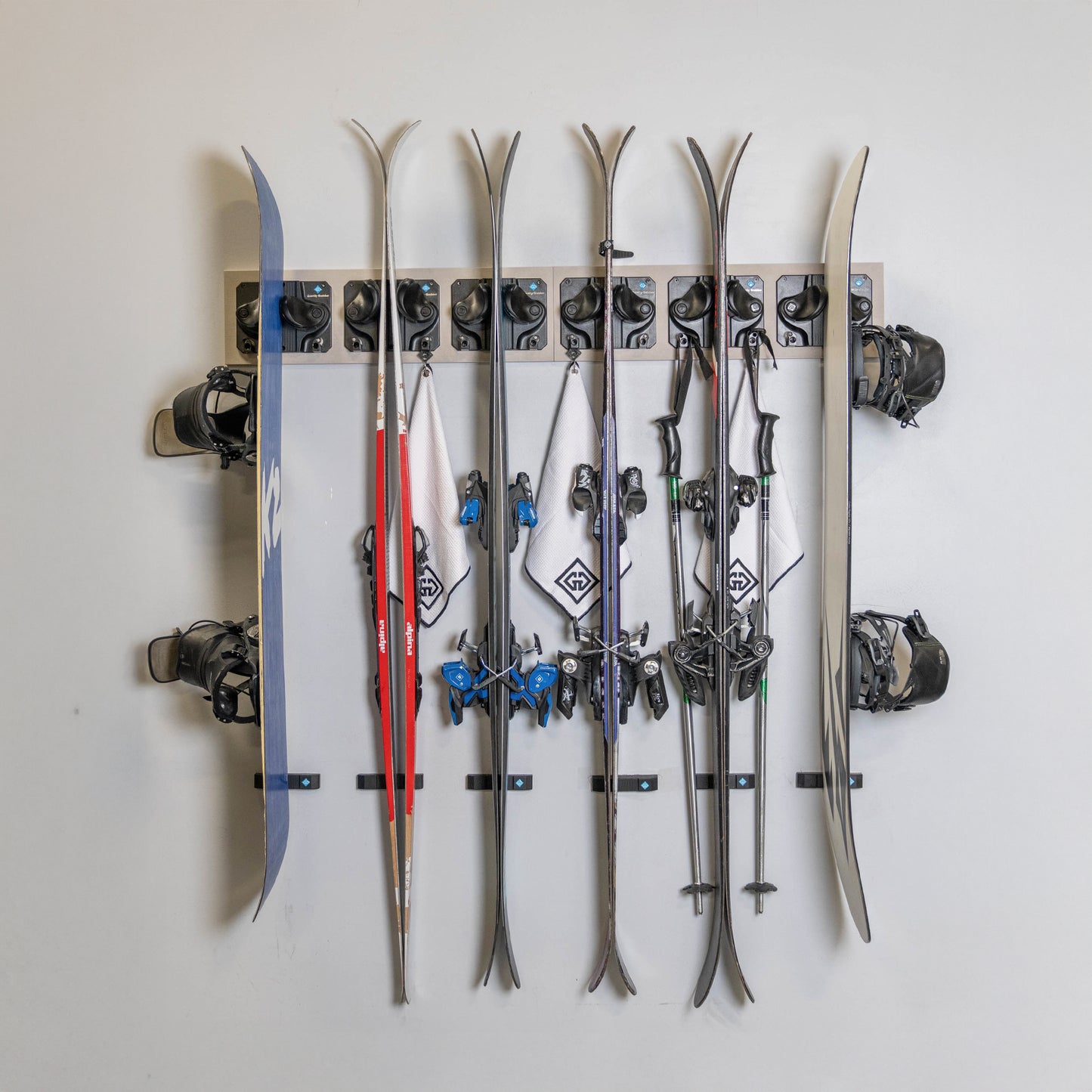 Slate Mounting Board - Gravity Grabber®