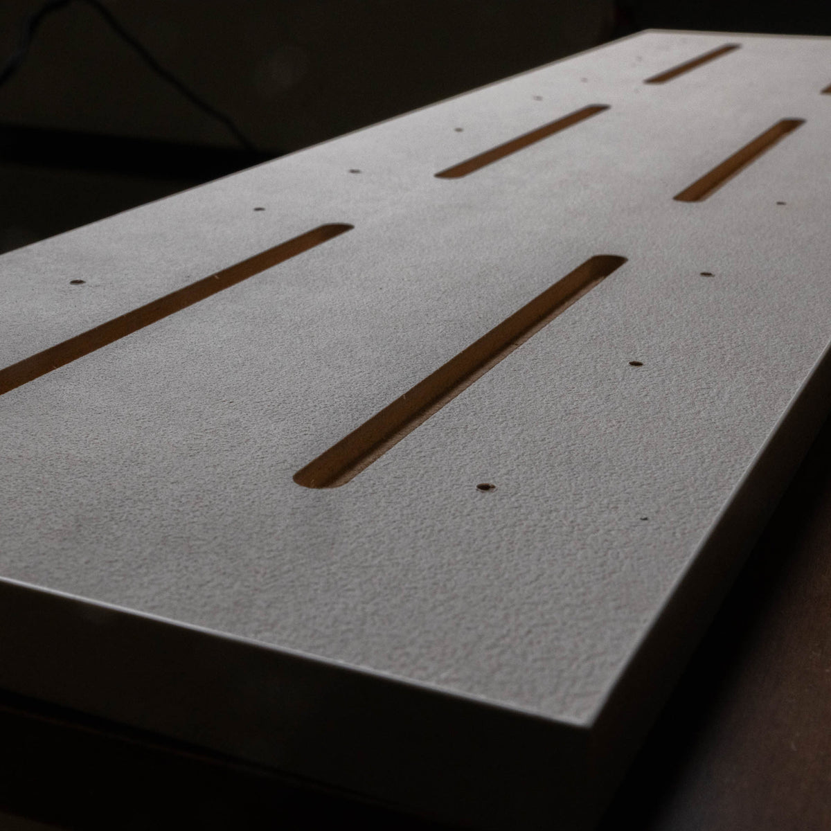 White Bundle Slate Board - Gravity Grabber®