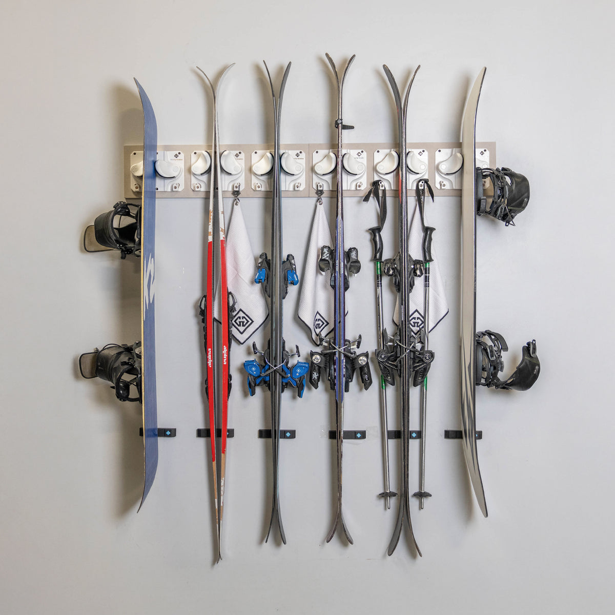 Slate Mounting Board - Gravity Grabber®