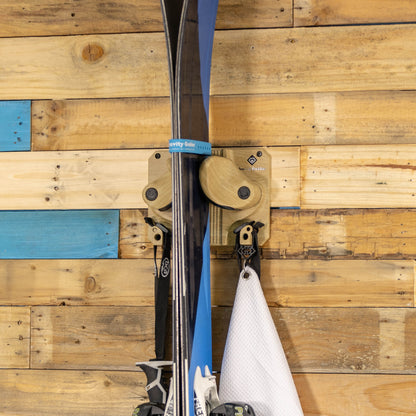 The Gravity Grabber - Light Wood - Gravity Grabber®